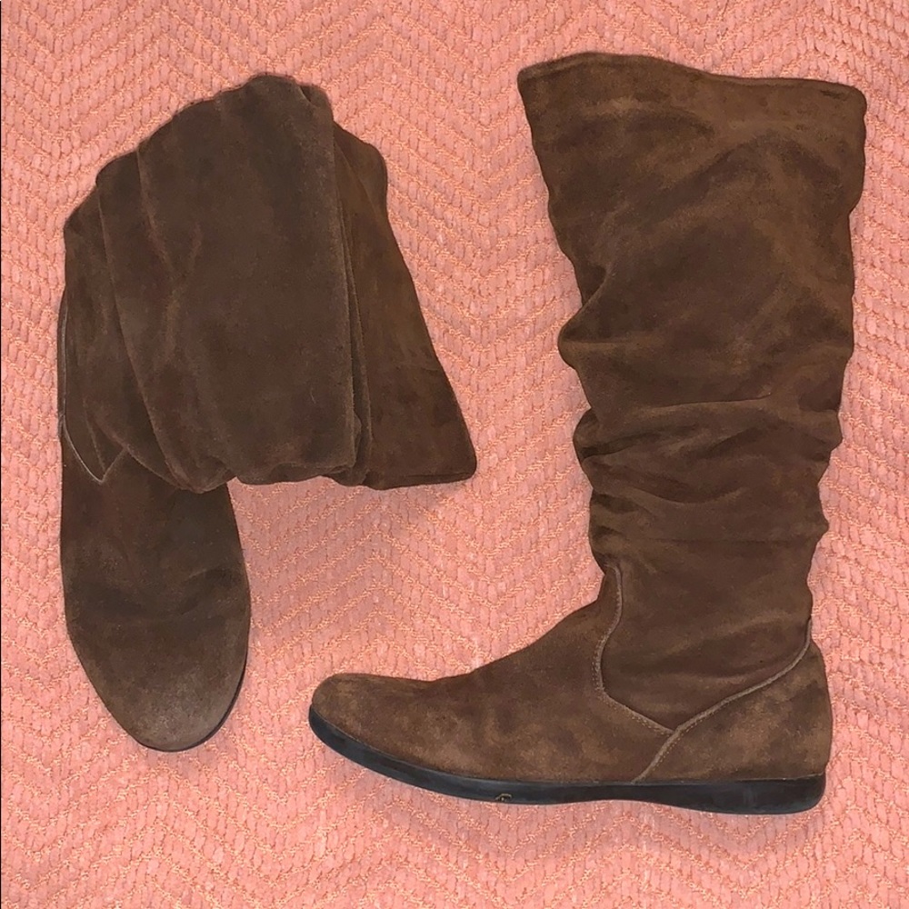 Brown boots